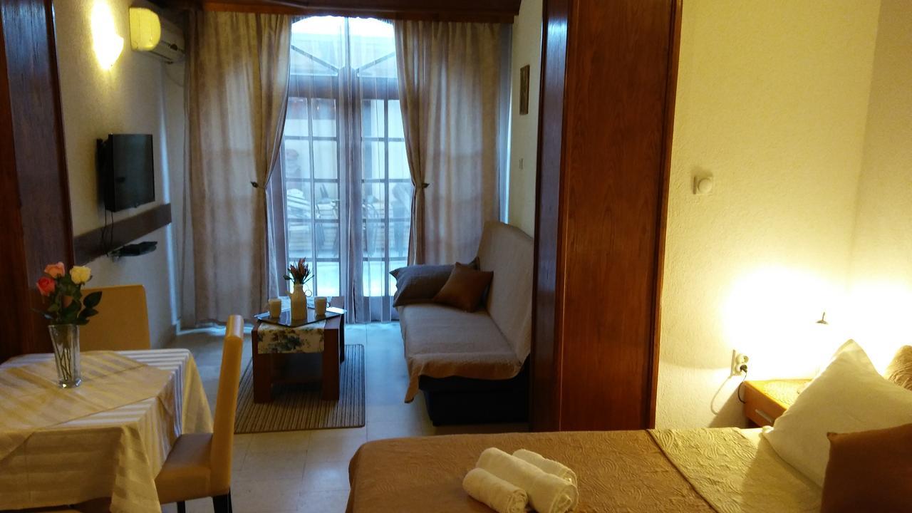 Guest House Villa Castio Petrovac Εξωτερικό φωτογραφία