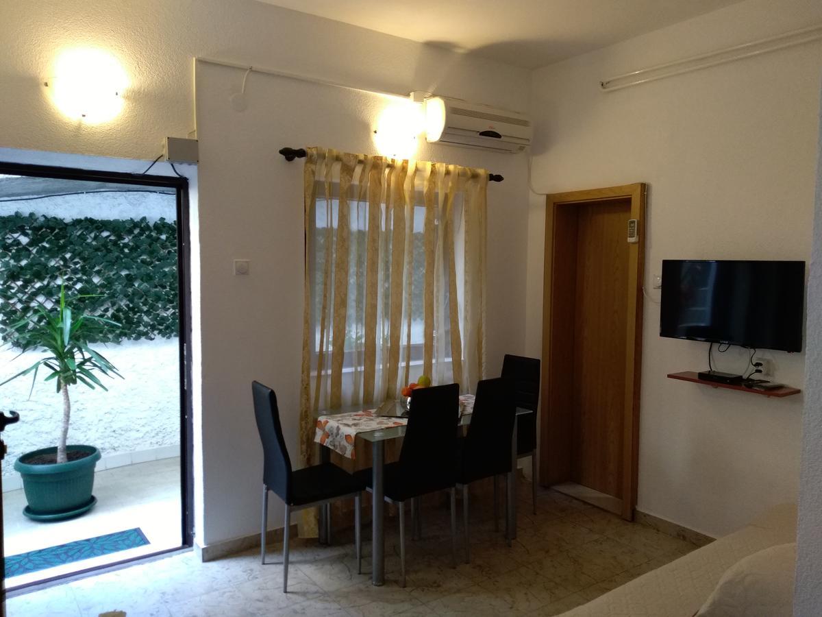 Guest House Villa Castio Petrovac Εξωτερικό φωτογραφία